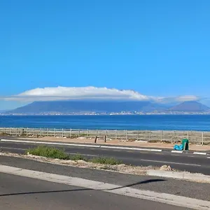 Cape Town Beachfront In Blouberg Bloubergstrand